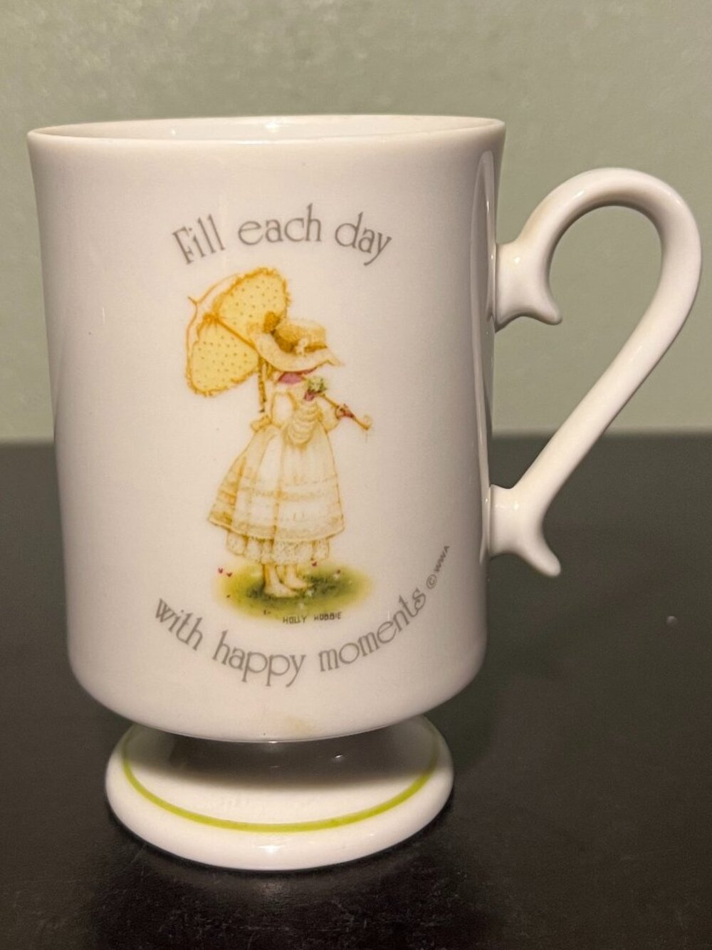 Vtg Holly Hobbie FILL EACH DAY WITH HAPPY MOMENTS Porcelain Pedestal Cup Japan